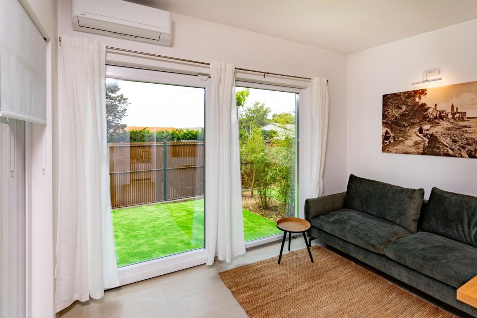 Arti Holiday Homes Banjol エクステリア 写真