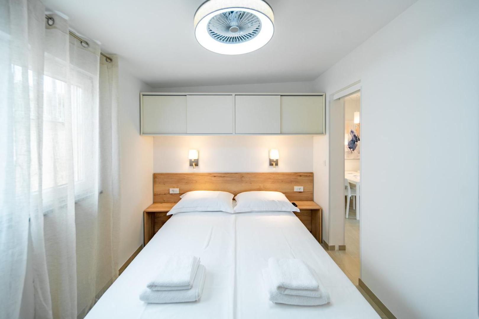 Arti Holiday Homes Banjol エクステリア 写真