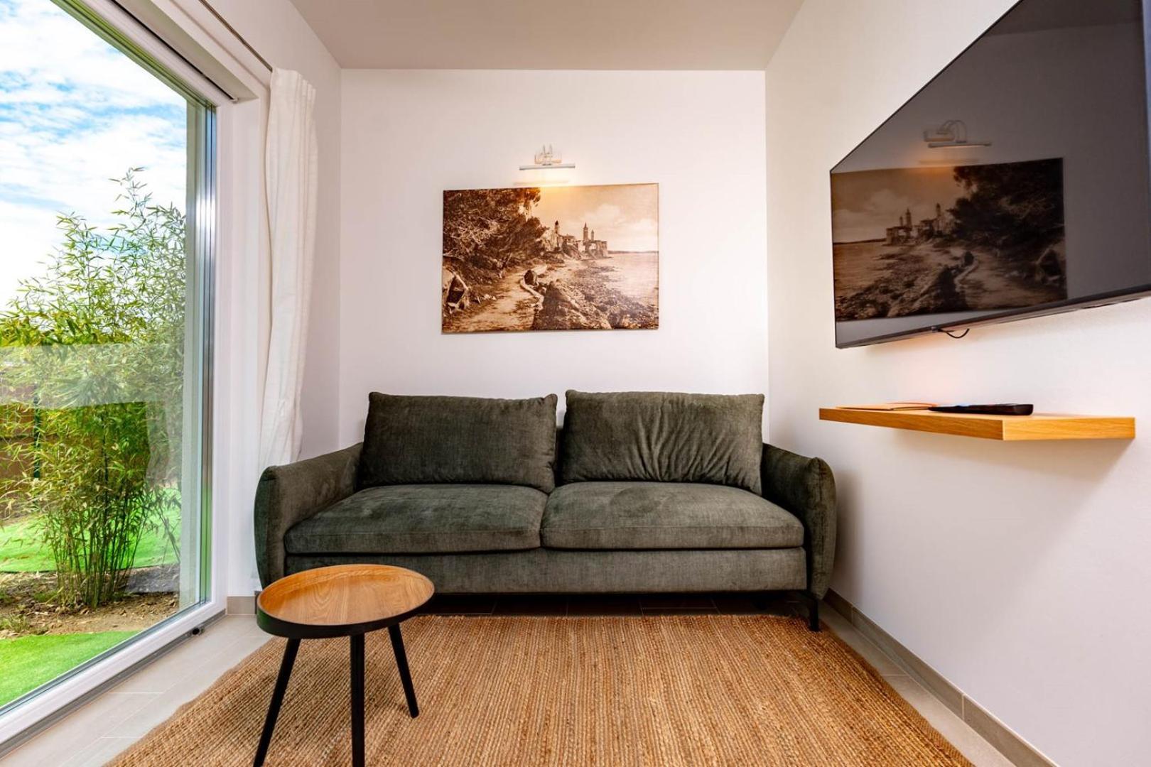 Arti Holiday Homes Banjol エクステリア 写真