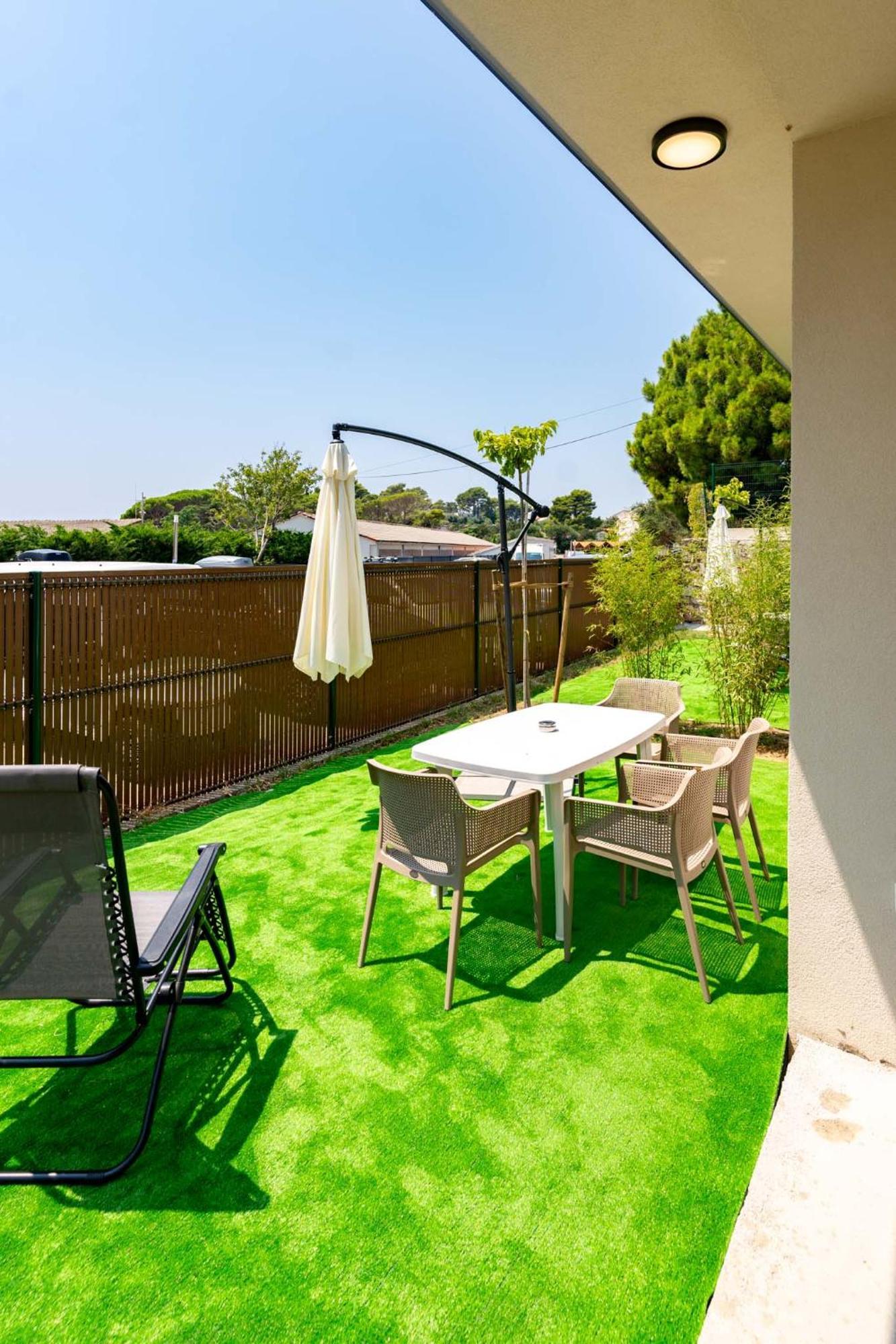 Arti Holiday Homes Banjol 部屋 写真