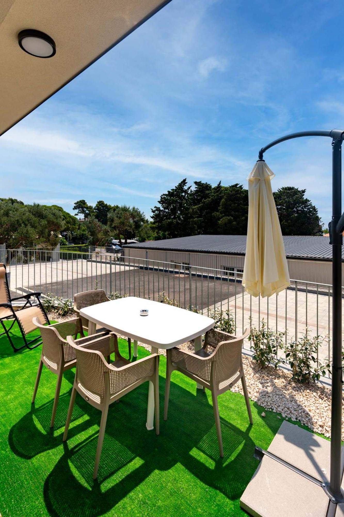 Arti Holiday Homes Banjol 部屋 写真